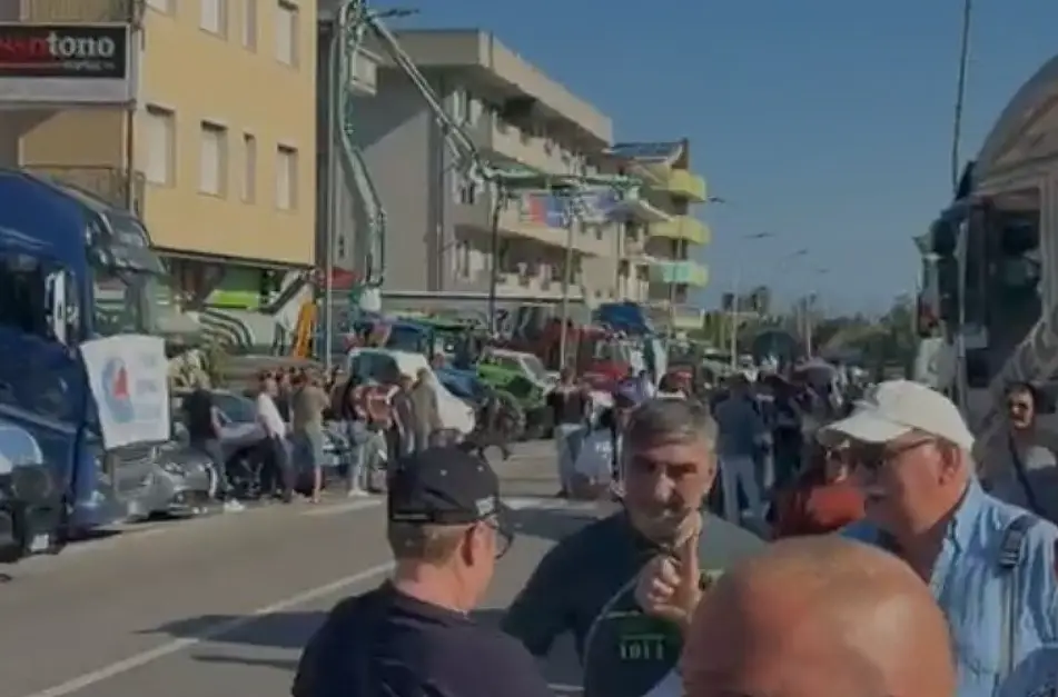Il presidio a Davoli