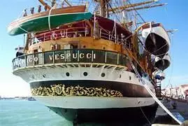 Nave Amerigo Vespucci