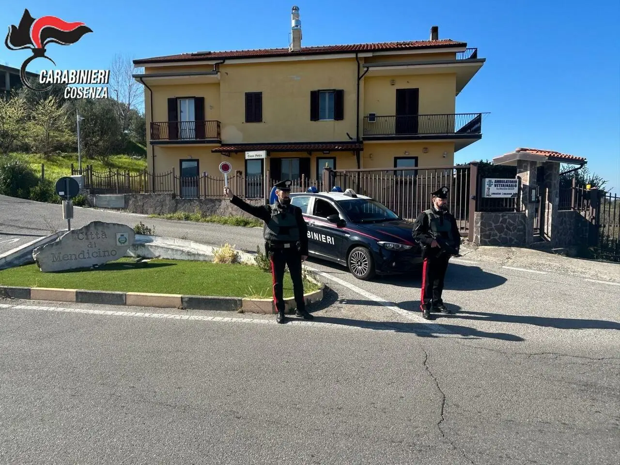 Evasione e violazione del divieto di avvicinamento