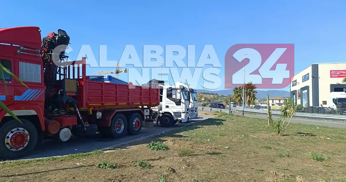 Continua la protesta degli autotrasportatori calabresi