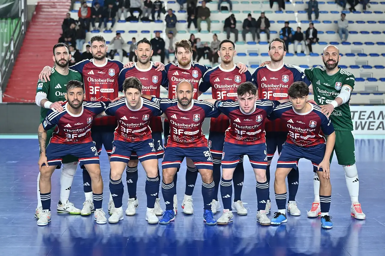 I lupi scesi in campo al PalaVesuvio