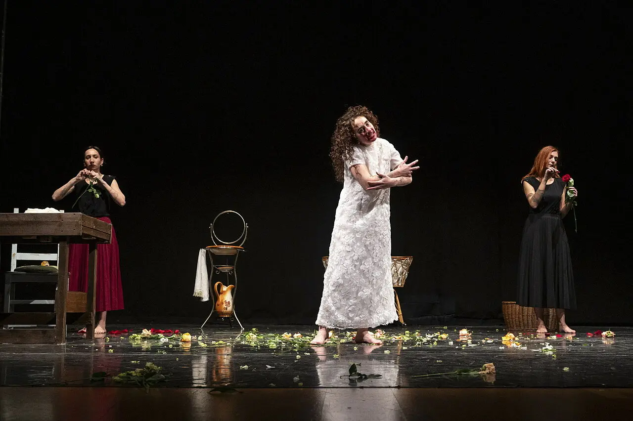 Foto di Scena R. Saviano - Foto S. SABATINO