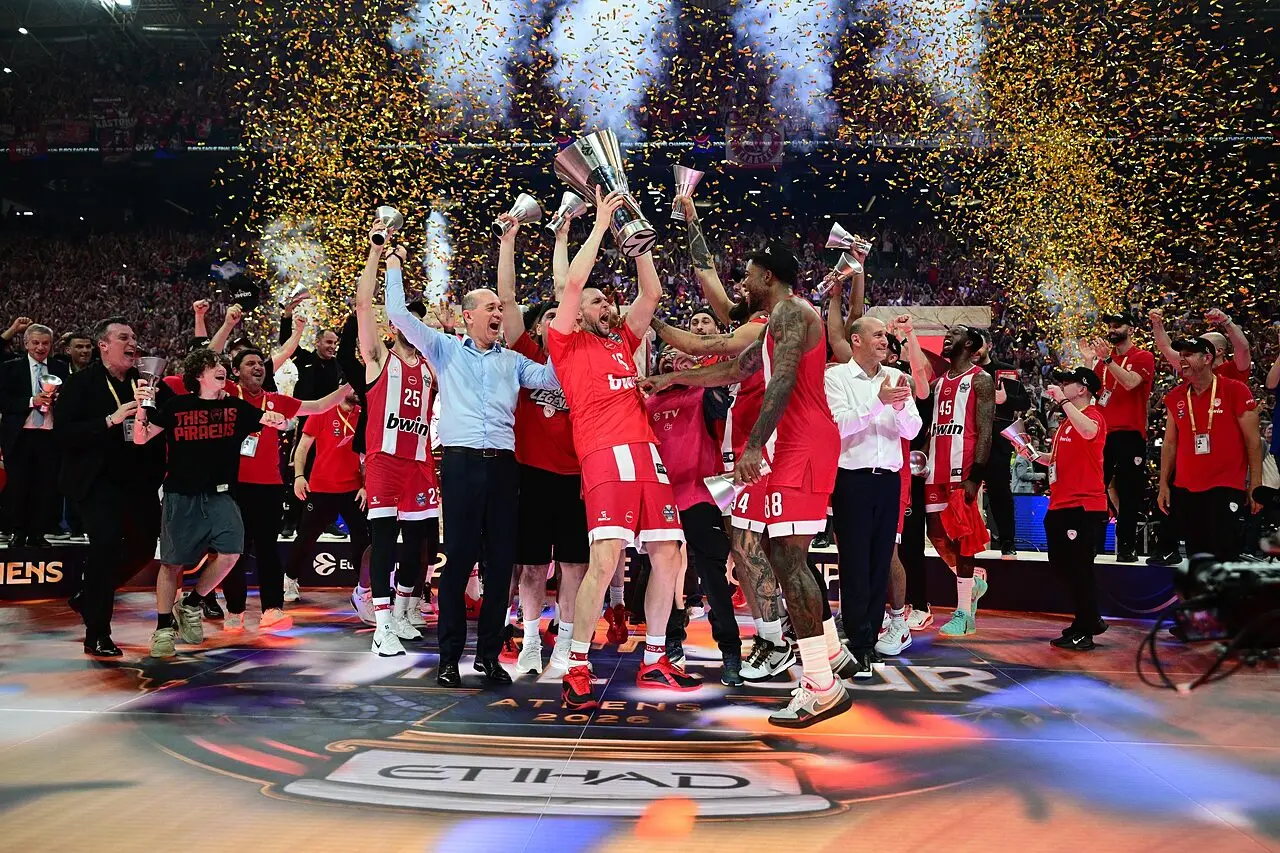 Facebook - Olympiacos BC