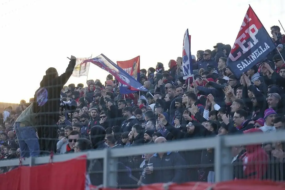 Taranto tifosi