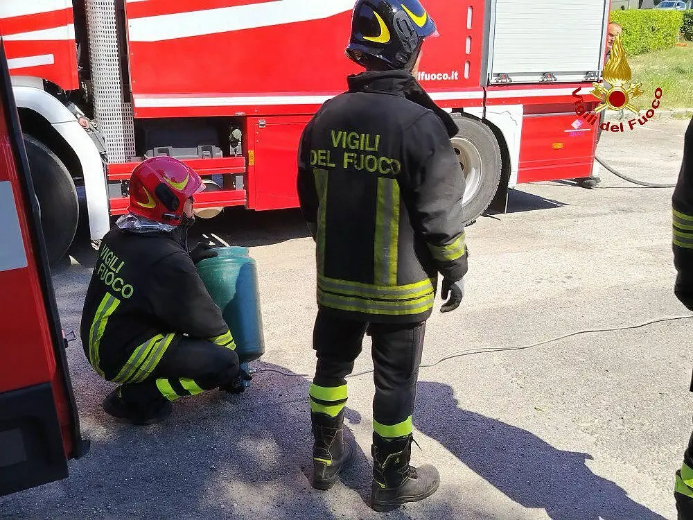 vigili del fuoco bombola gpl