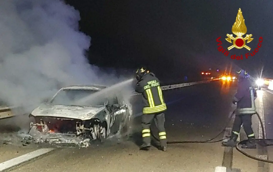 incendio auto