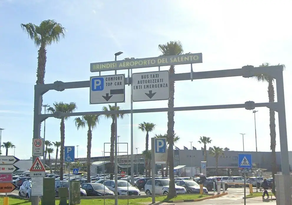 aeroporto brindisi