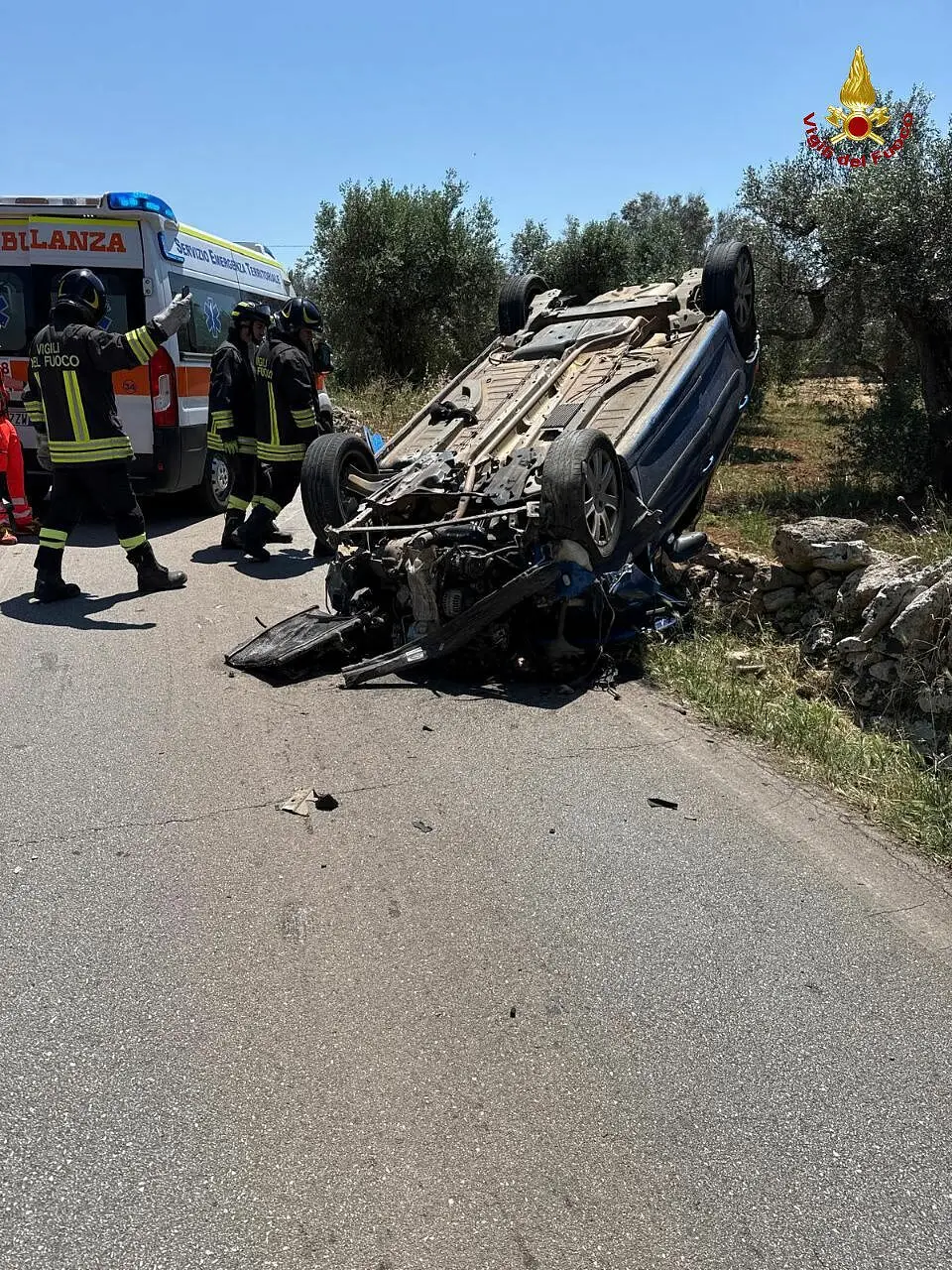 auto ribaltata