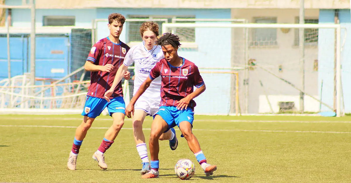 Samuel Ledain (Primavera) in azione contro l’Union Brescia