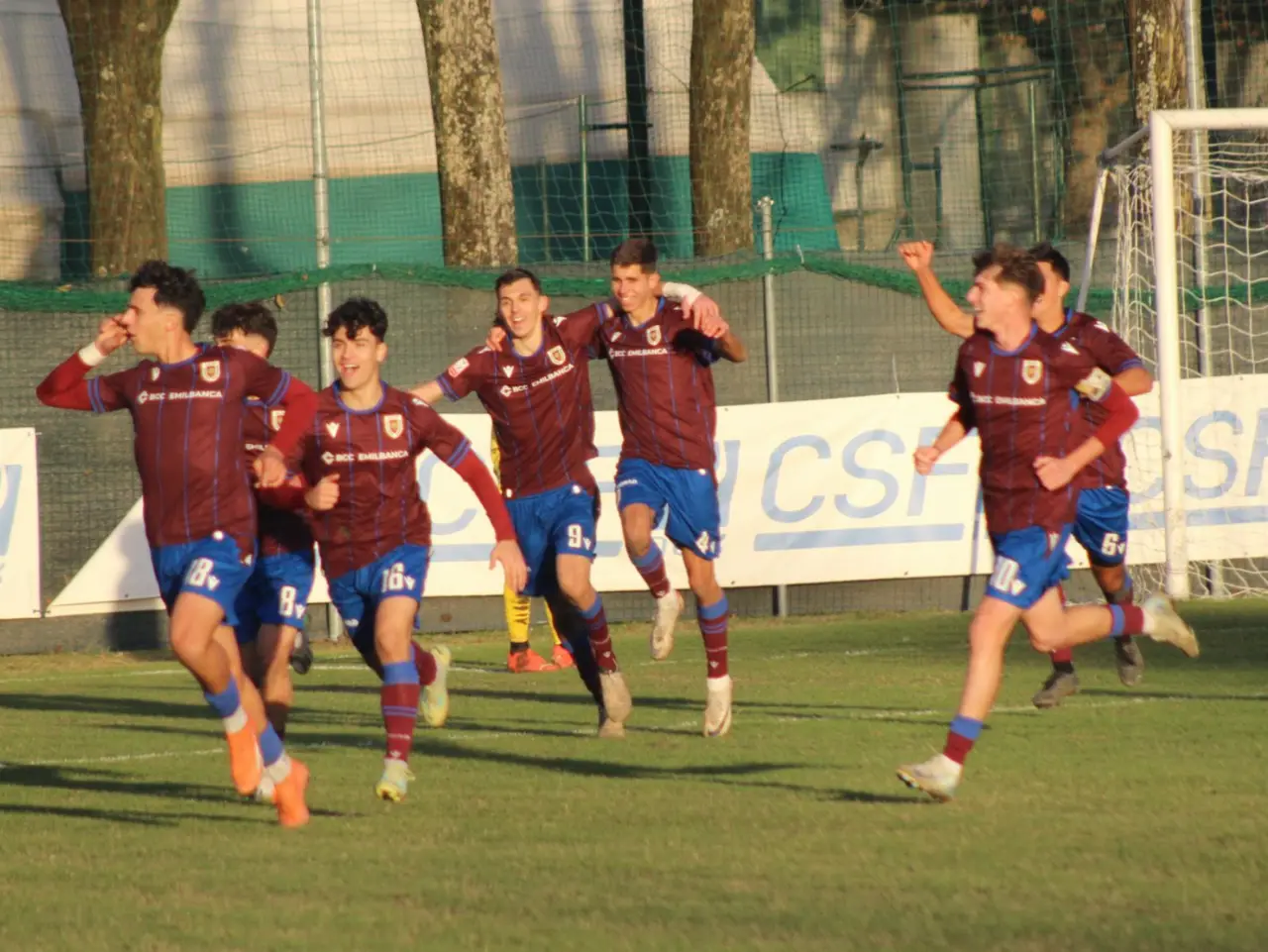 L'esultanza di Alfani dopo la rete del raddoppio contro i canarini