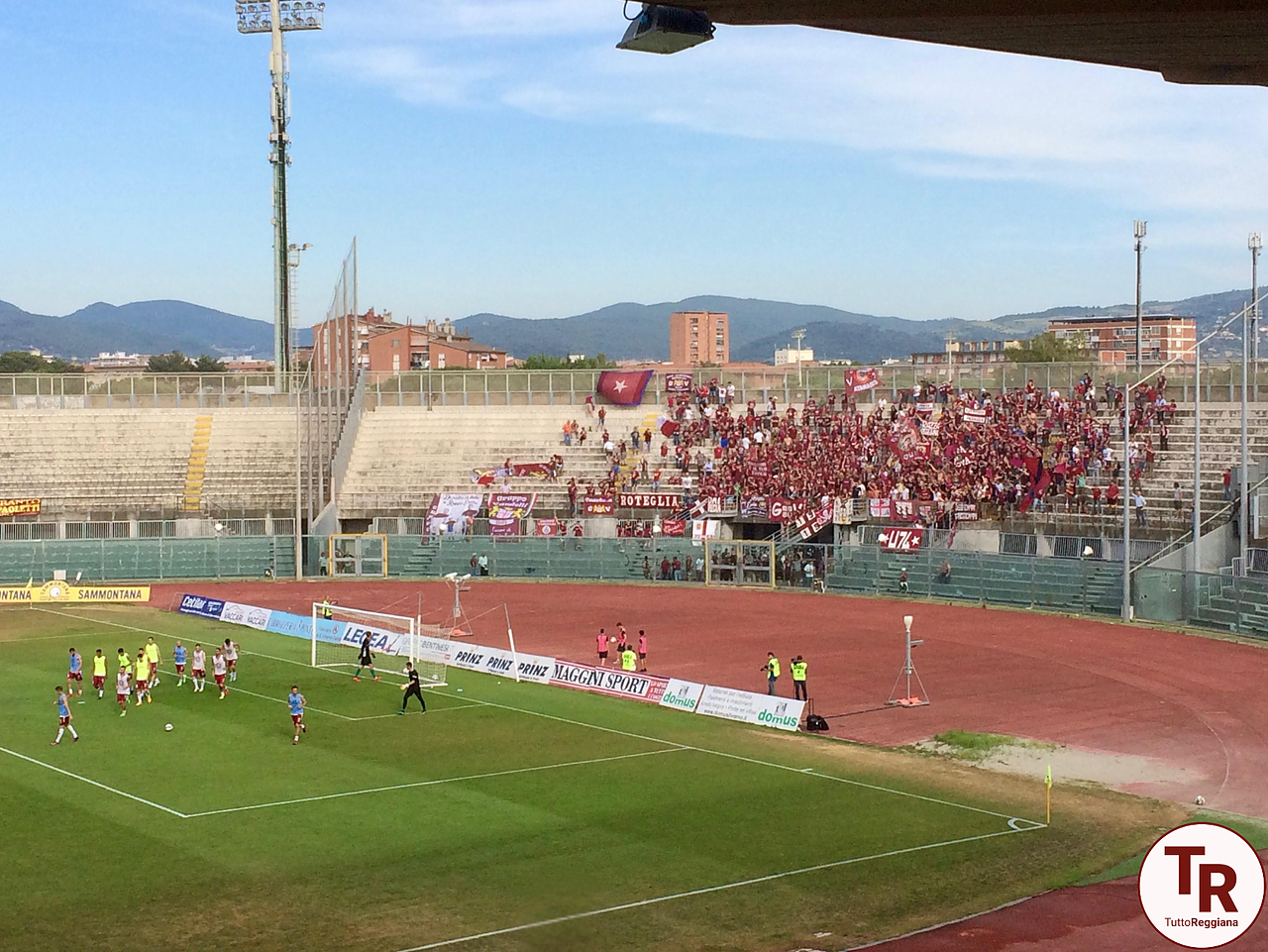 I tifosi granata nell'ultima trasferta a Livorno nel 2017