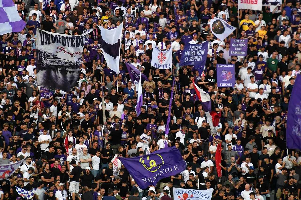 Tifosi Fiorentina (ph. G.Morini)