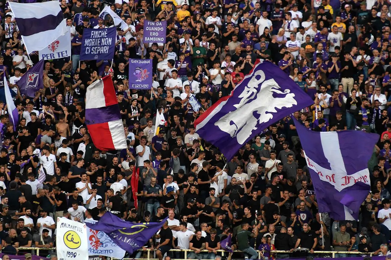 Tifosi Fiorentina (ph. G.Morini)