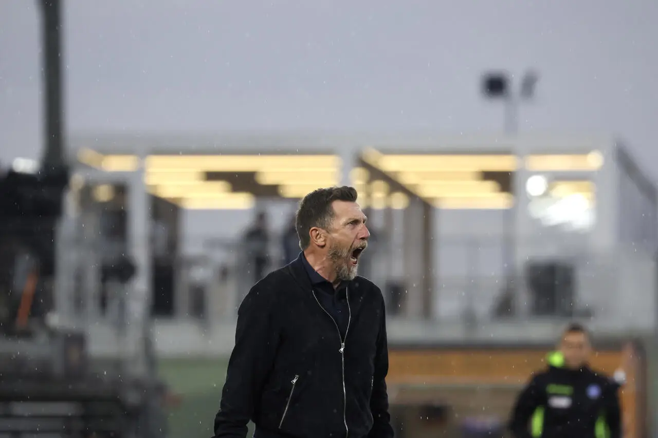 VENICE, ITALY - MAY 12: Head coach of Venezia Eusebio Di Francesco reacts during the Serie A match between Venezia and Fiorentina at Stadio Pier Luigi Penzo