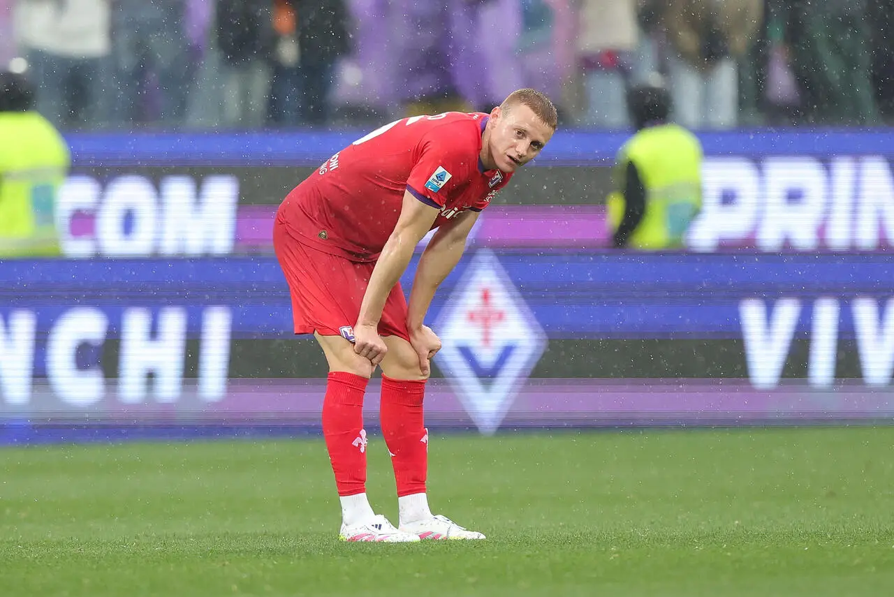FLORENCE, ITALY - APRIL 13: Pietro Comuzzo of ACF Fiorentina reacts during the Serie A match between Fiorentina and Parma at Stadio Artemio Franchi