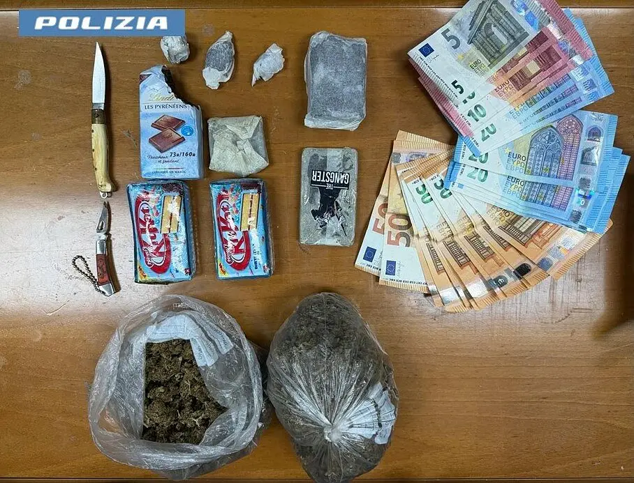 droga e contanti sequestrati