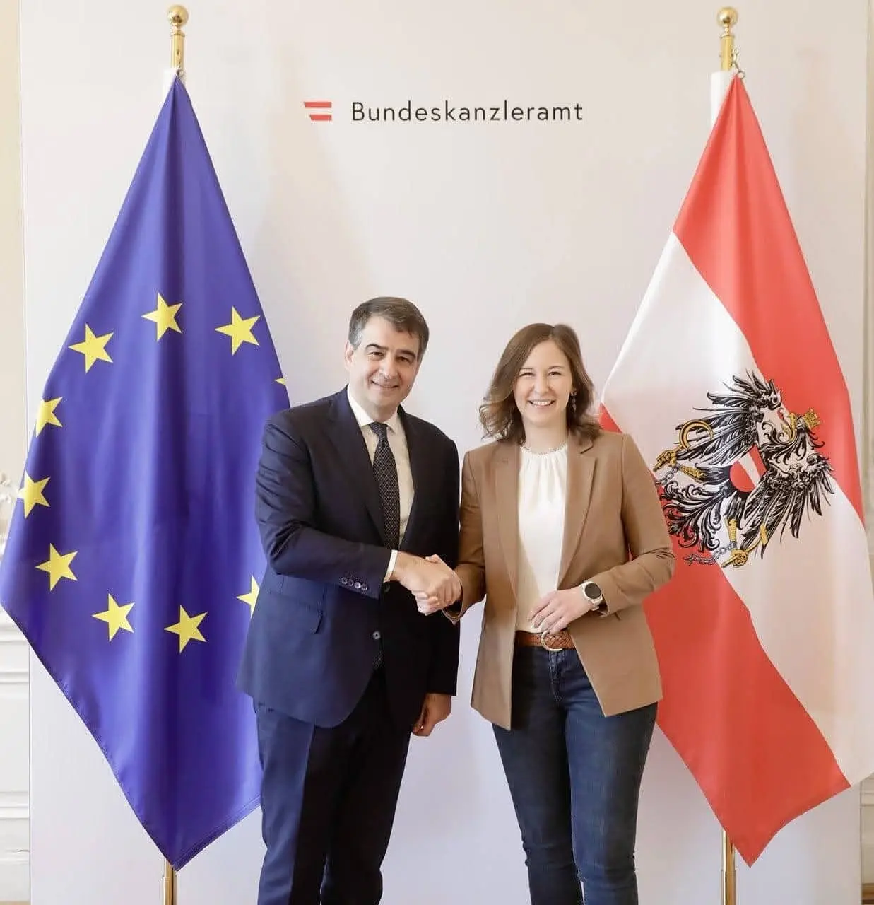 Il Vice Presidente UE Raffaele Fitto ed il Ministro per l'Europa austriaco  Claudia Bauer