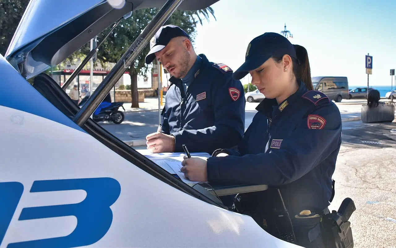 agenti polizia