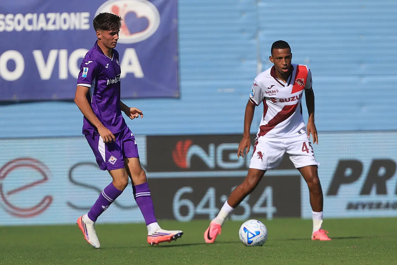 Rafik Belghali in azione in Fiorentina Torino