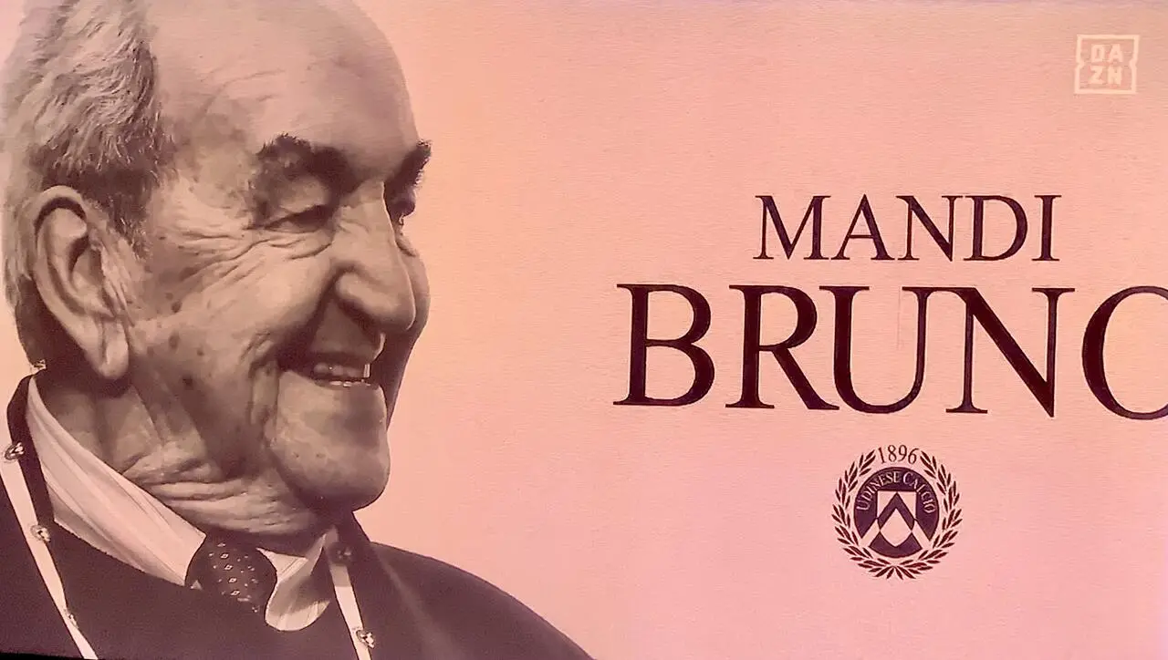 Mandi Bruno - minuto di silenzio in memoria di Bruno Pizzul