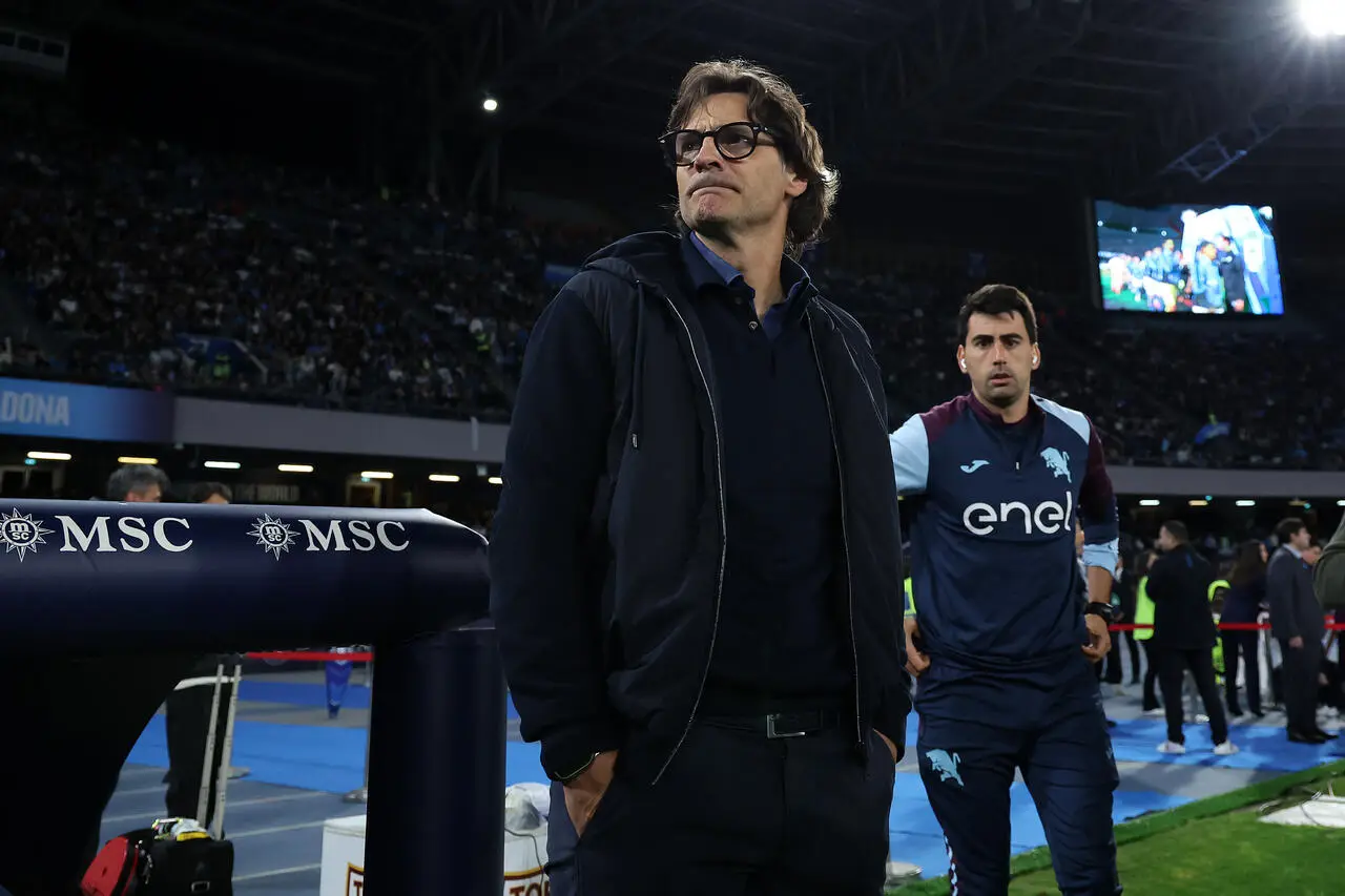 NAPLES, ITALY - APRIL 27: Paolo Vanoli Torino head coach looks on during the Serie A match between Napoli and Torino at Stadio Diego Armando Maradona on April 27, 2025 in Naples, Italy.