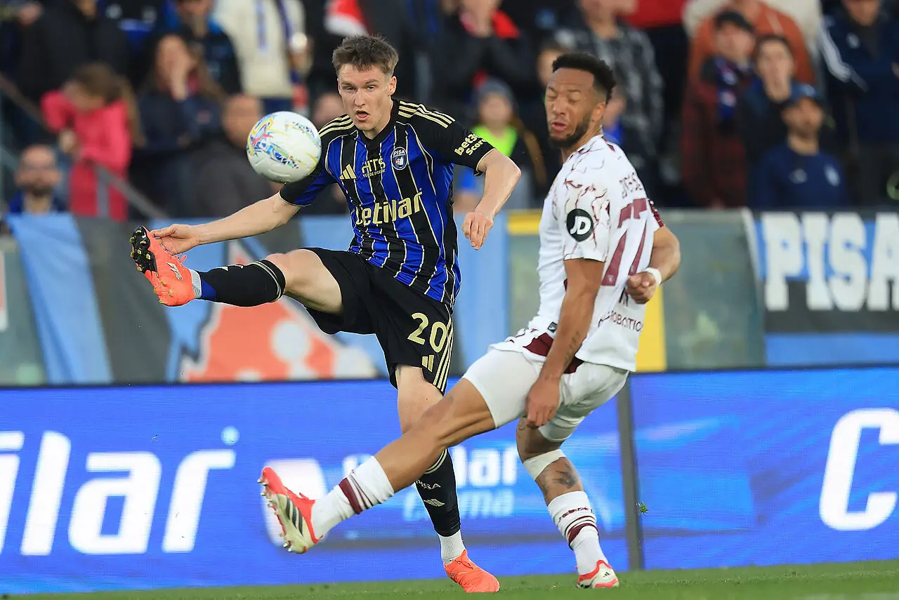 Enzo Ebosse in Pisa Torino