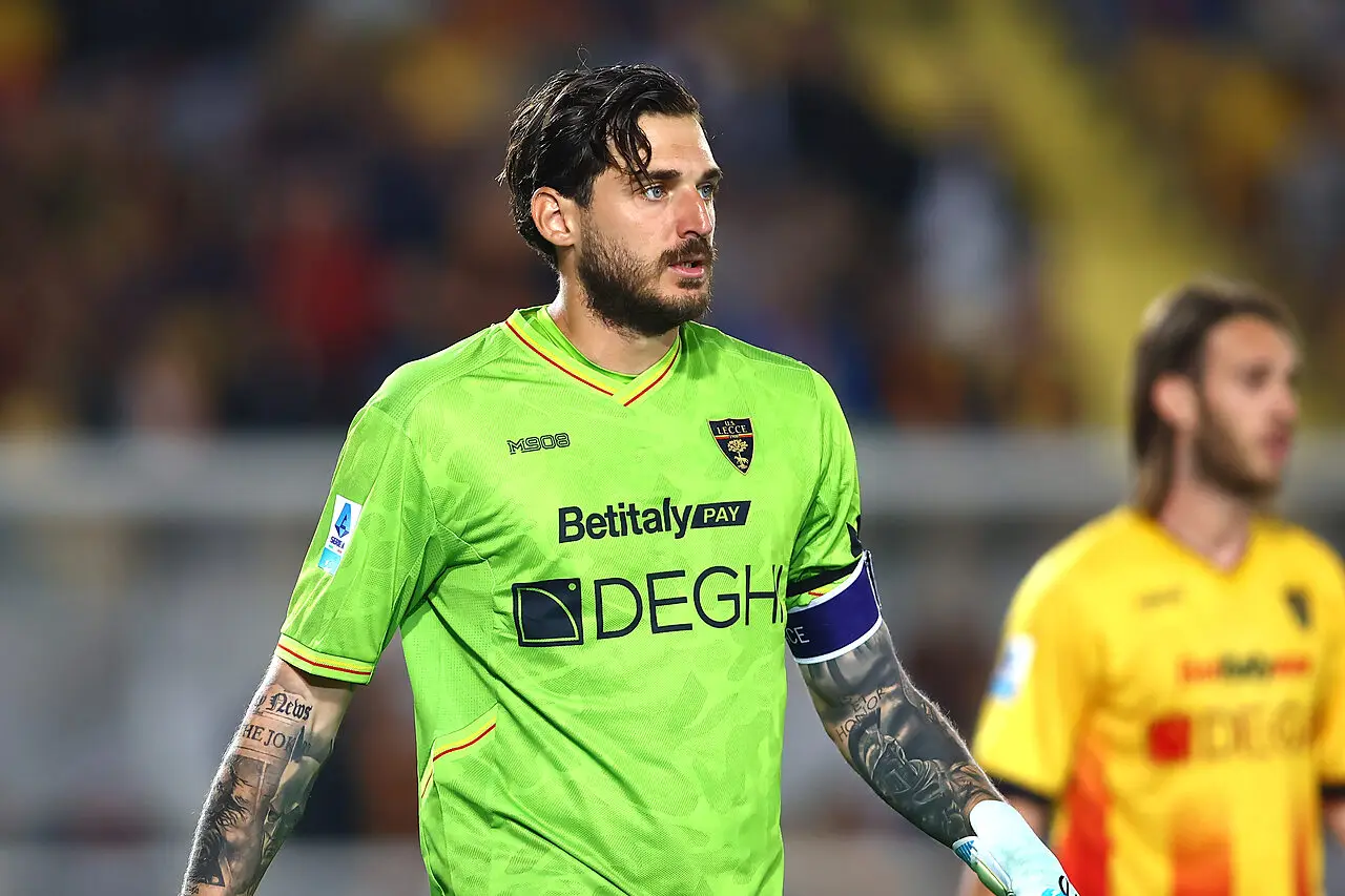Wladimiro Falcone vs Genoa