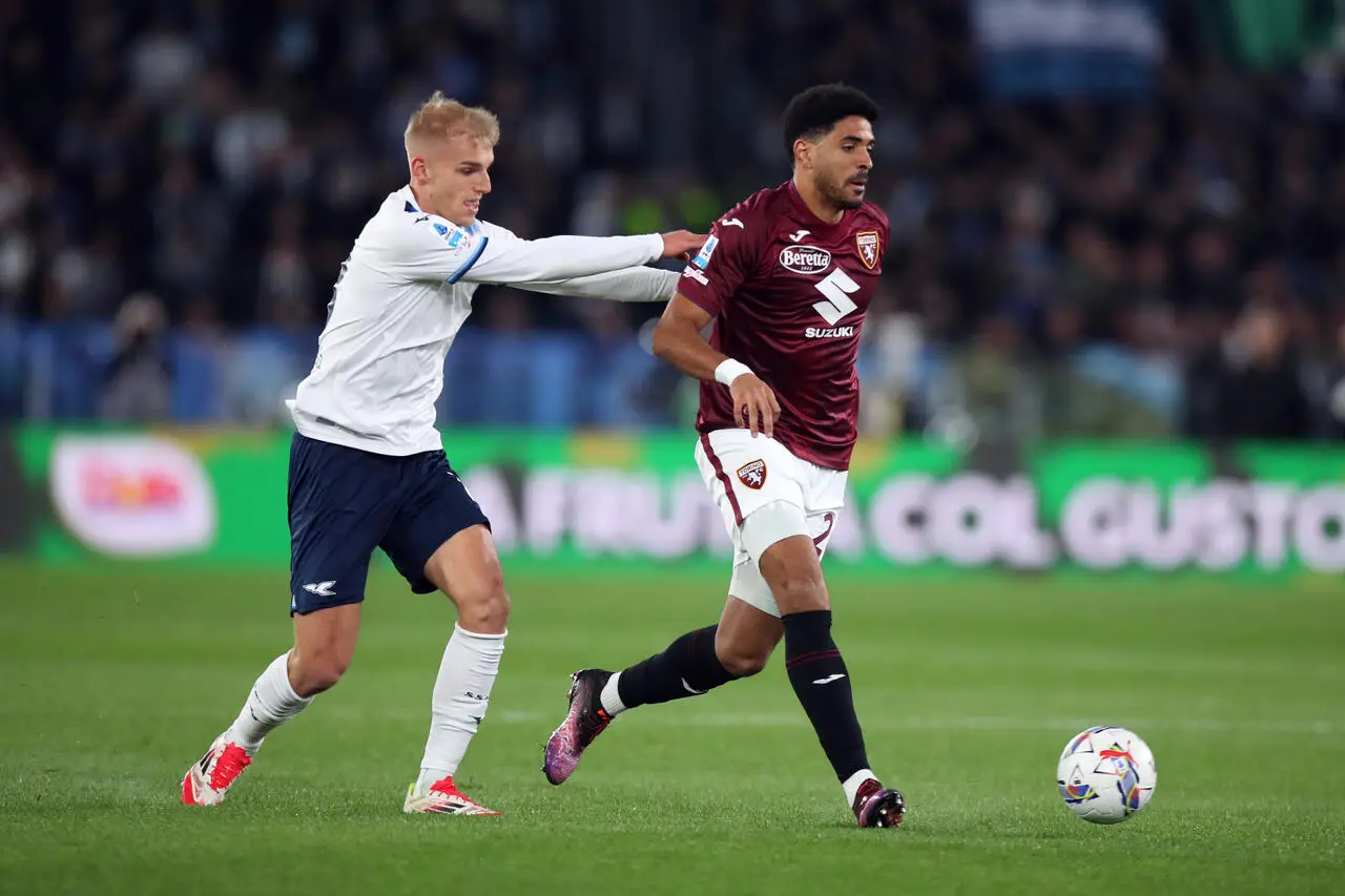 Lazio Torino, Coco in marcatura su Isaksen
