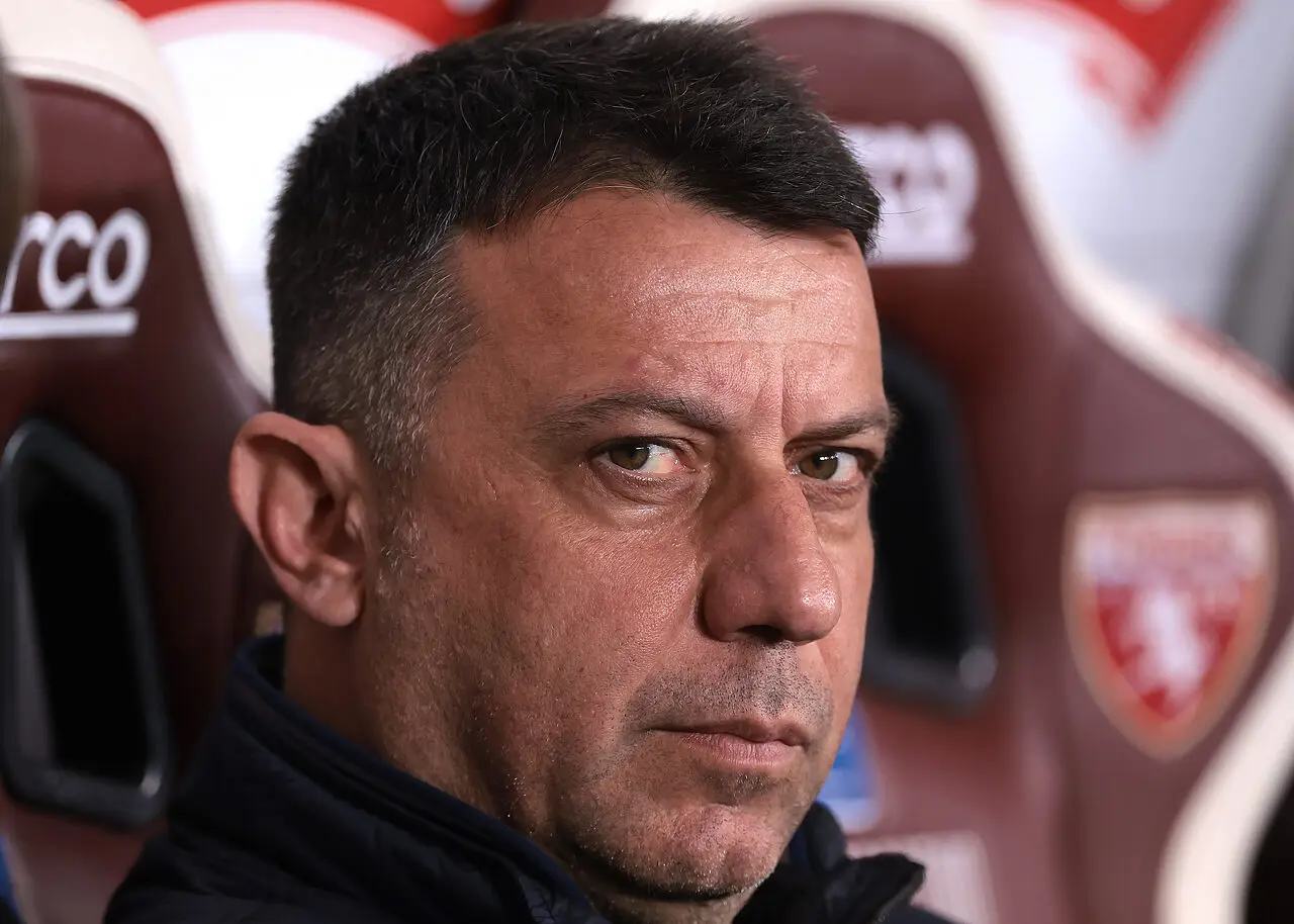 Roberto D'Aversa, vicino alla panchina del Torino Fc