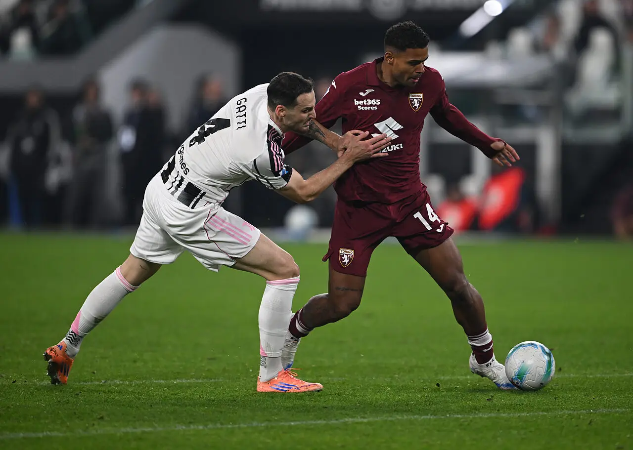 Juventus Torino, Anjorin contro Gatti