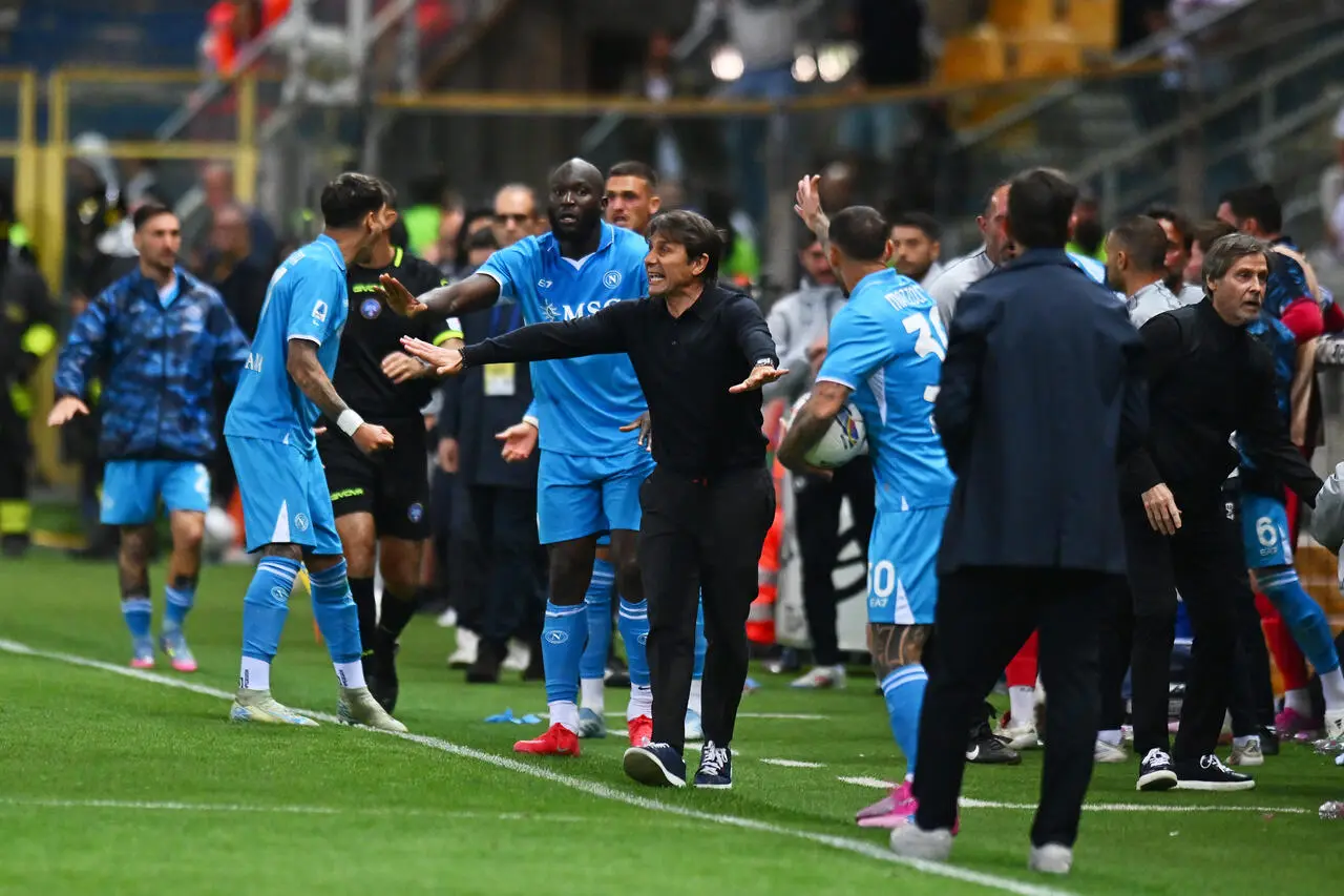 Antonio Conte, squalificato in Parma Napoli