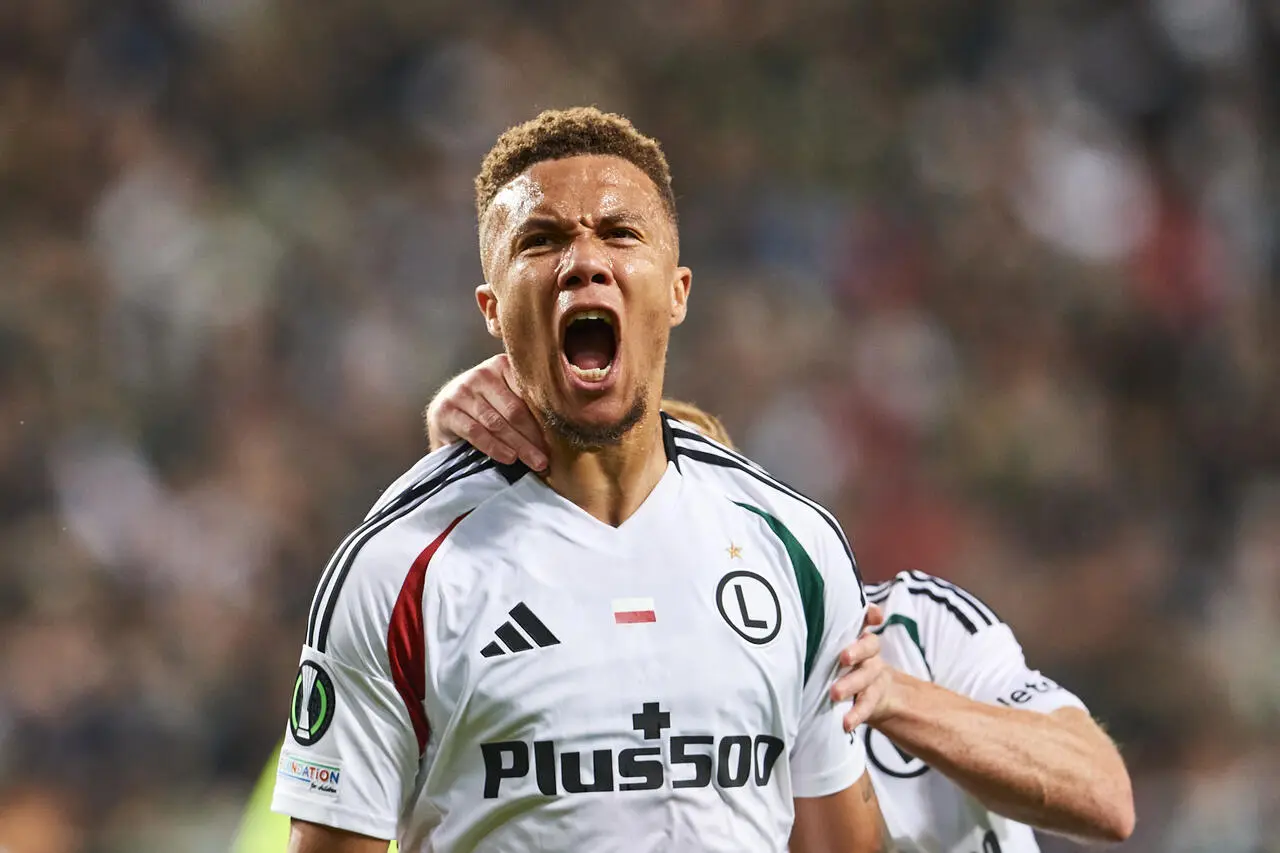 Steve Kapuadi, difensore del Legia Varsavia