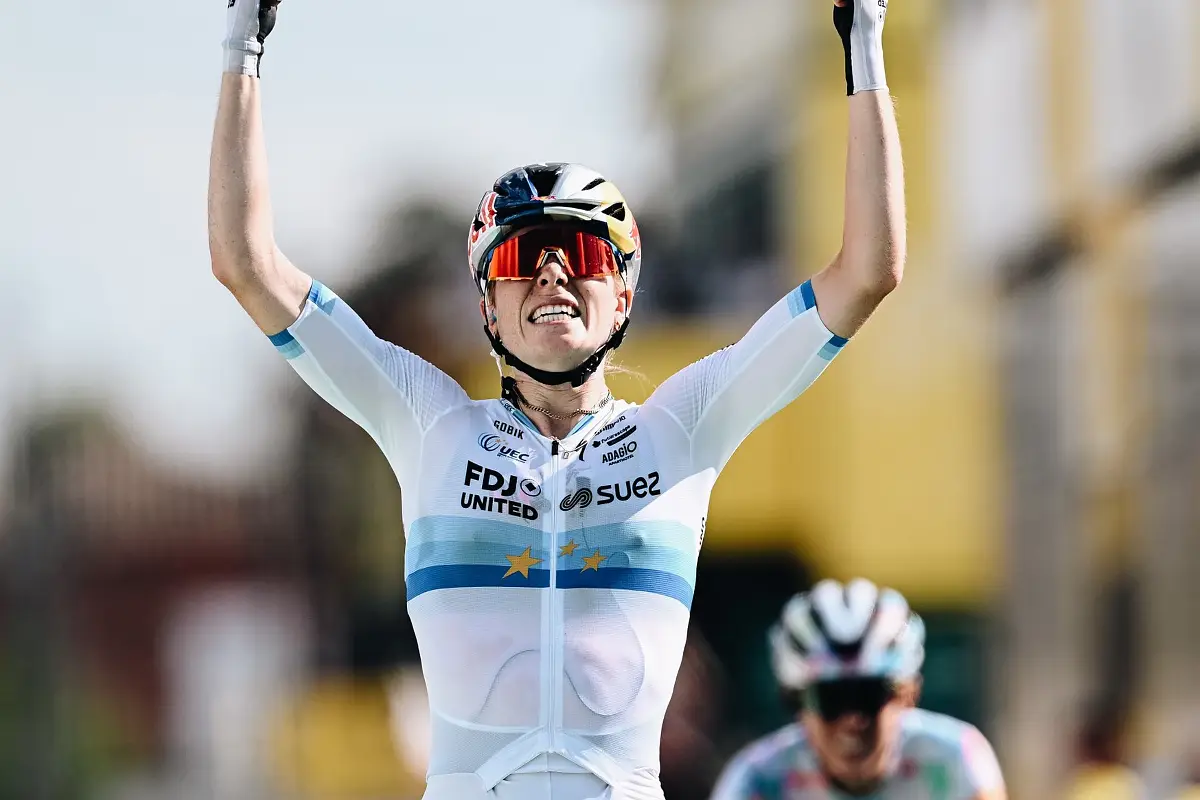 Demi Vollering vince a Belleville-en-Beaujolais ©FDJ-SUEZ