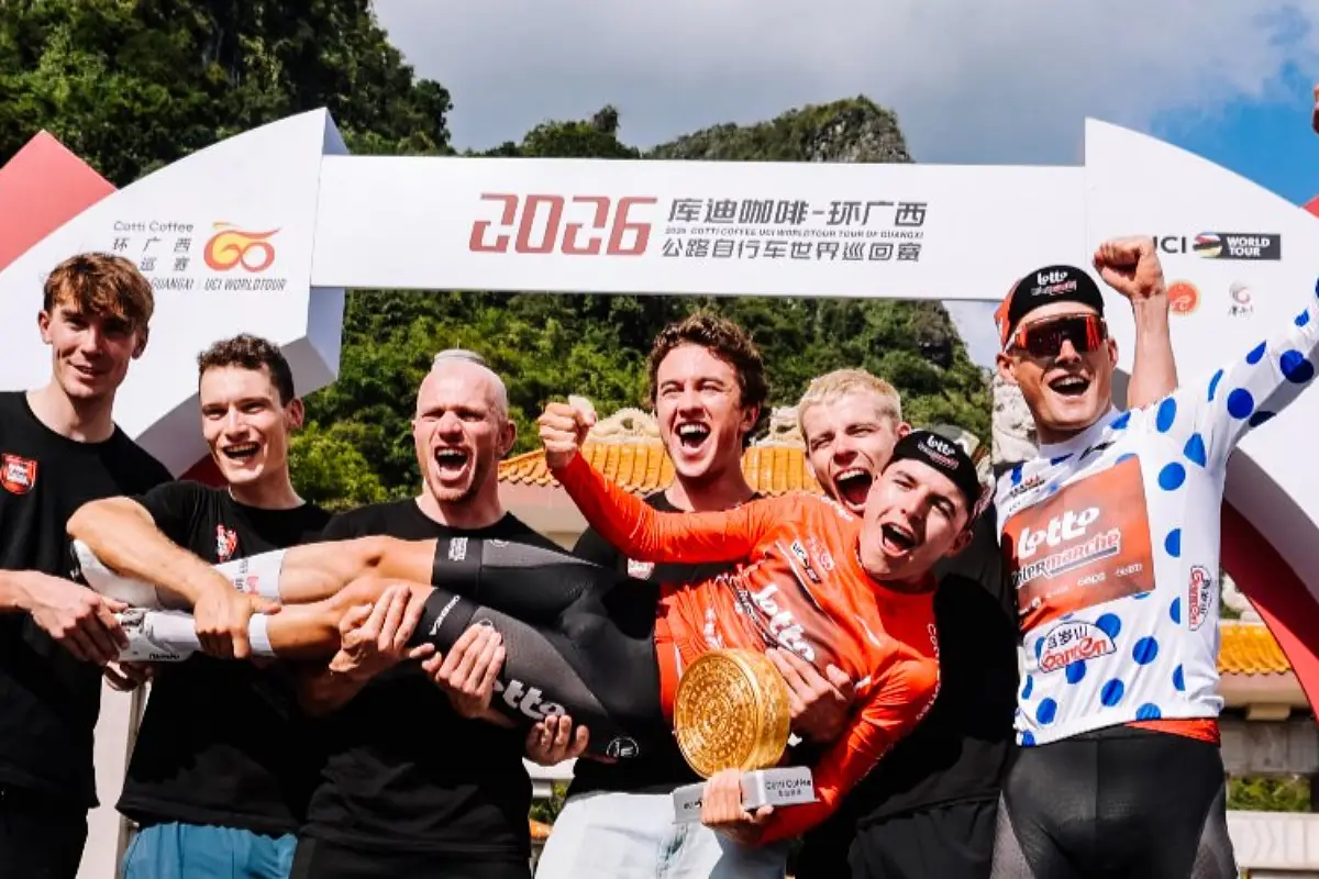 Jarno Widar festeggia la vittoria del Tour of Guangxi ©Lotto Intermarché
