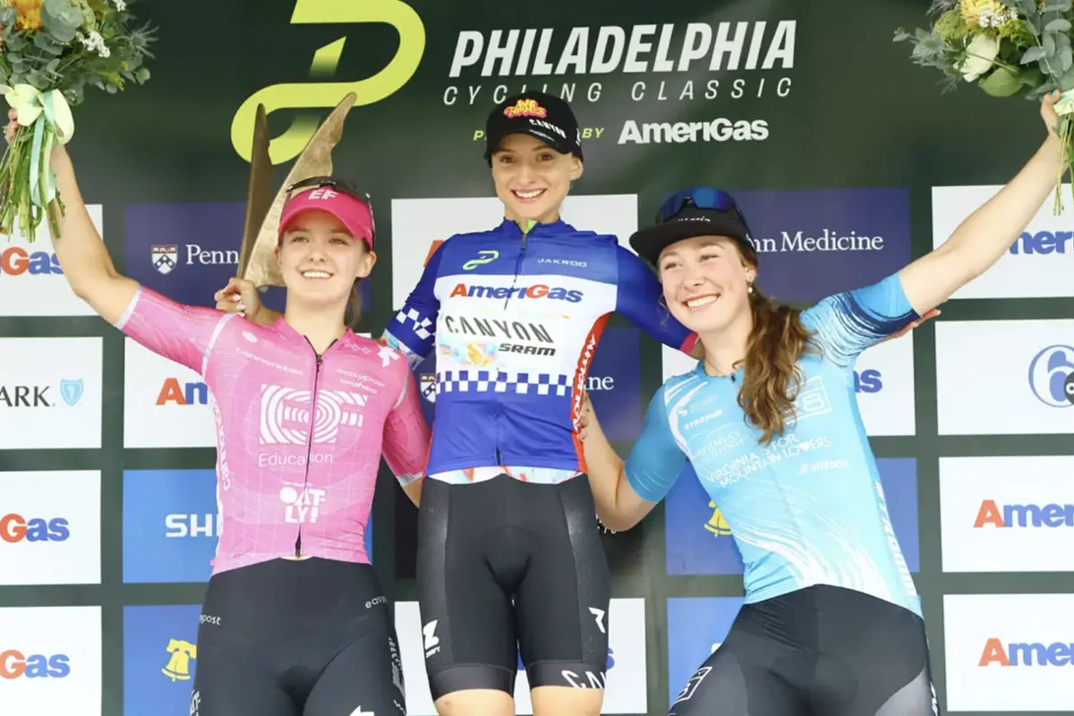 Chiara Consonni sul podio della Philadelphia Classic ©Canyon//SRAM