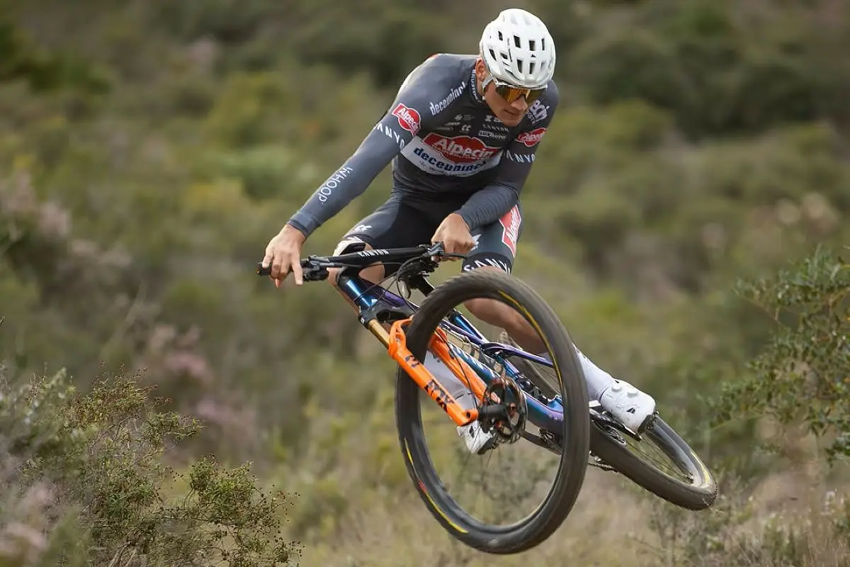 VdP in MTB ©bike.shimano.com