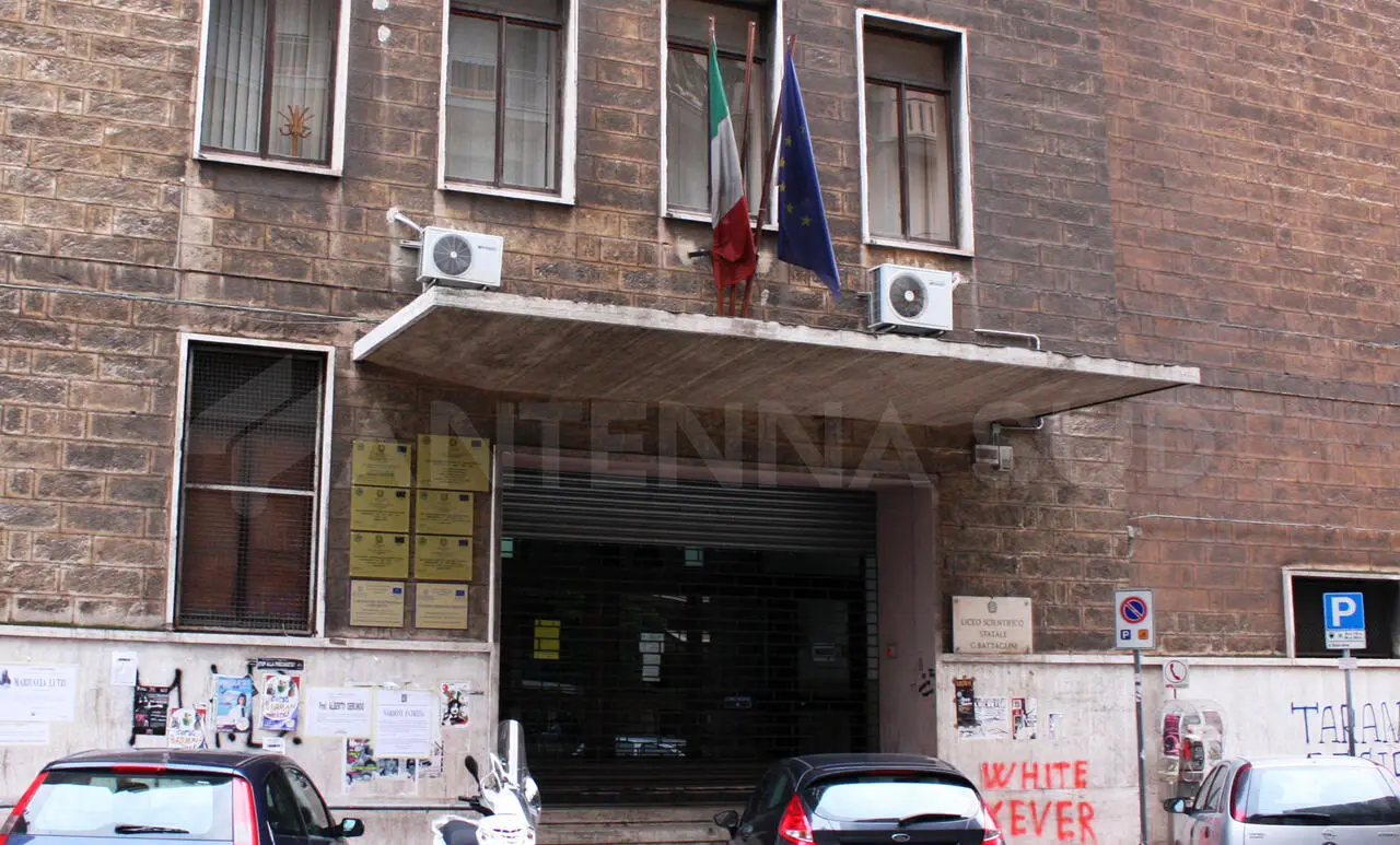 Il Liceo Battaglini (foto Todaro/AntennaSud)