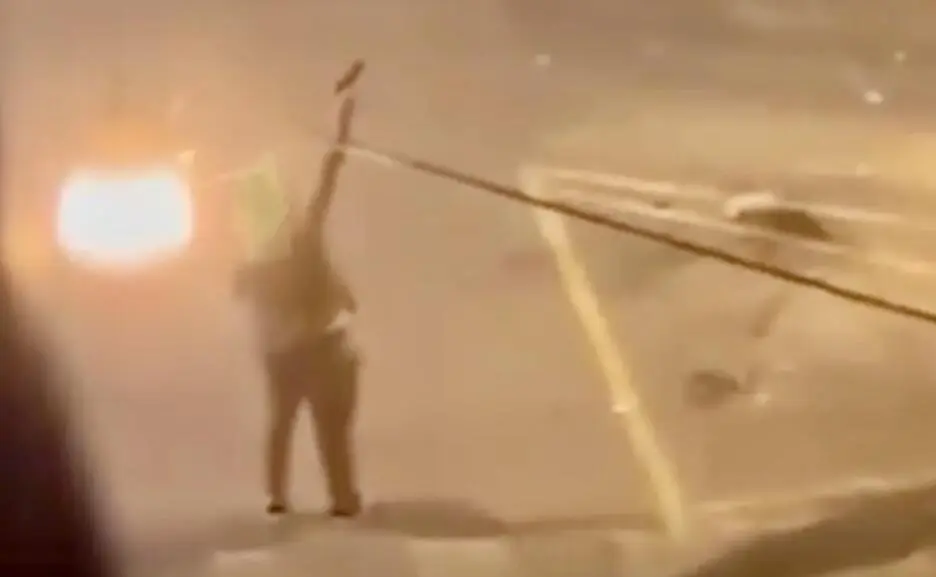 Taranto, spuntano pistole durante i festeggiamenti di Capodanno