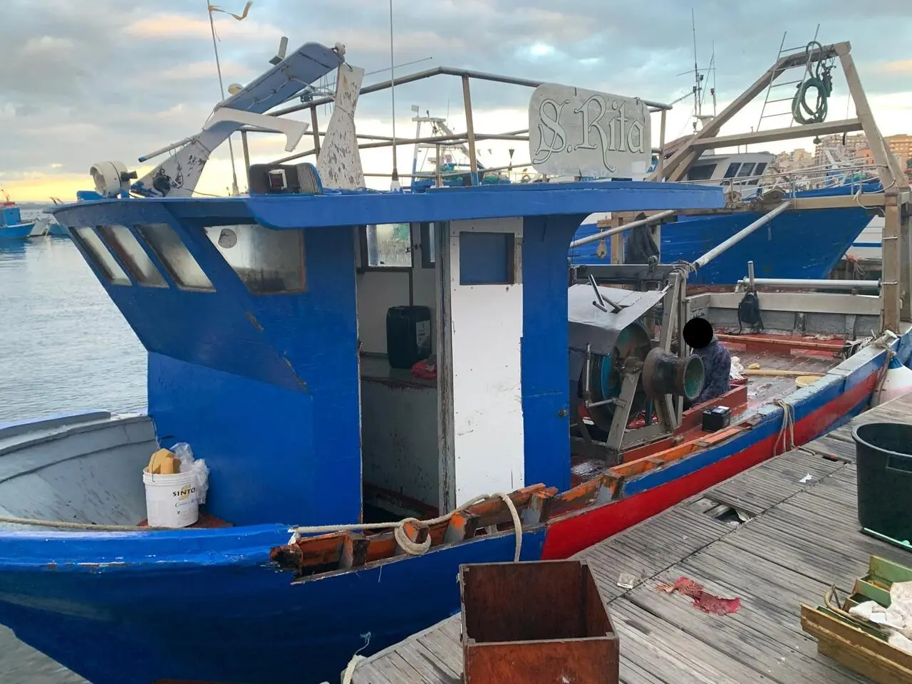 Il peschereccio "Santa Rita"