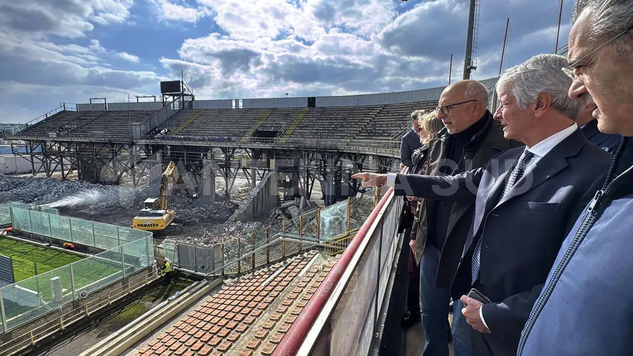 Stadio Iacovone: sopralluogo del ministro Andrea Abodi (foto Todaro/AntennaSud)