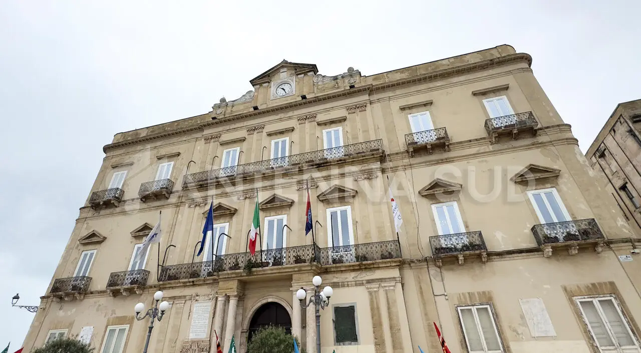 Palazzo di Città - Municipio Taranto (foto Todaro/AntennaSud)