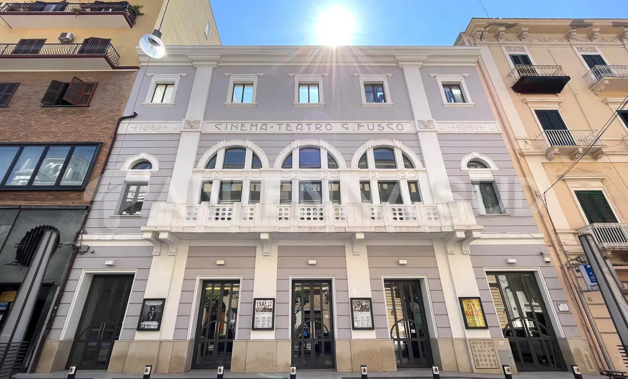 Il Teatro Fusco di Taranto (foto Todaro/AntennaSud)