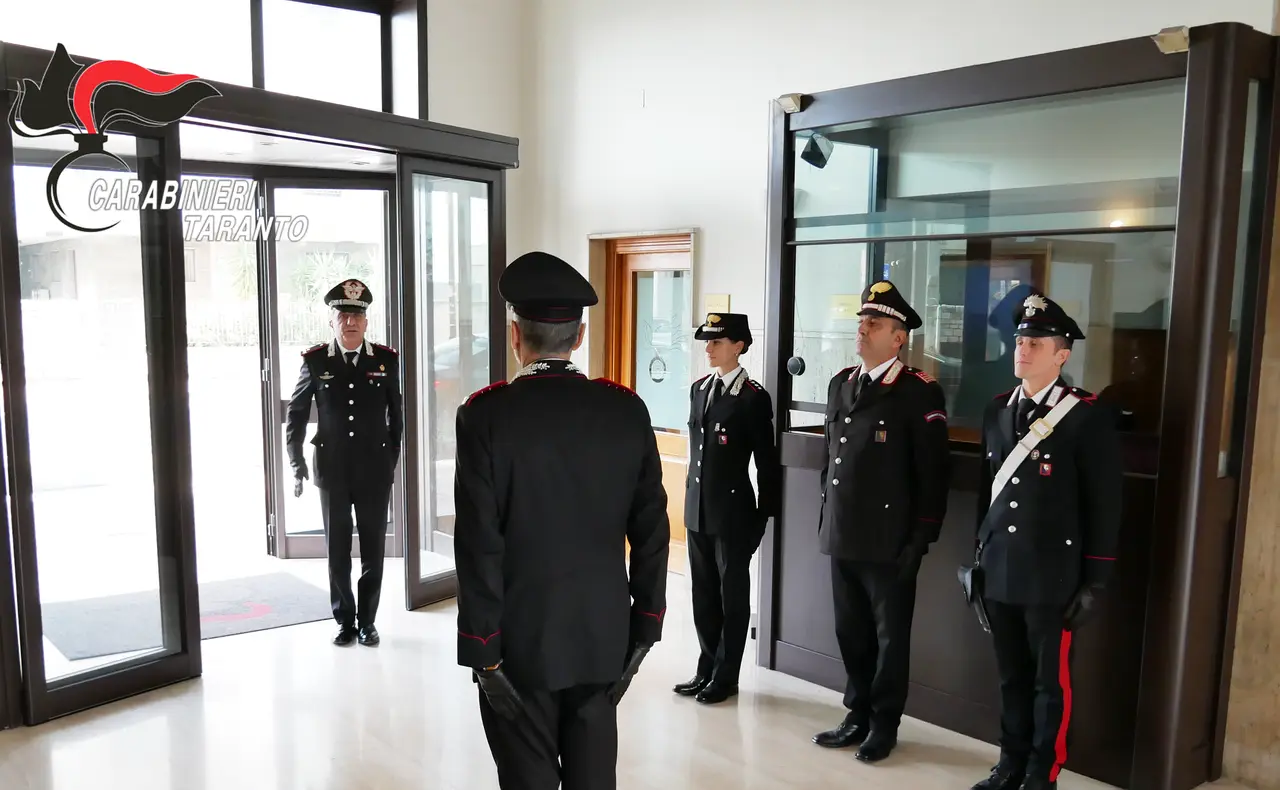 Il Generale Del Monaco in visita alla Compagnia Carabinieri di Taranto