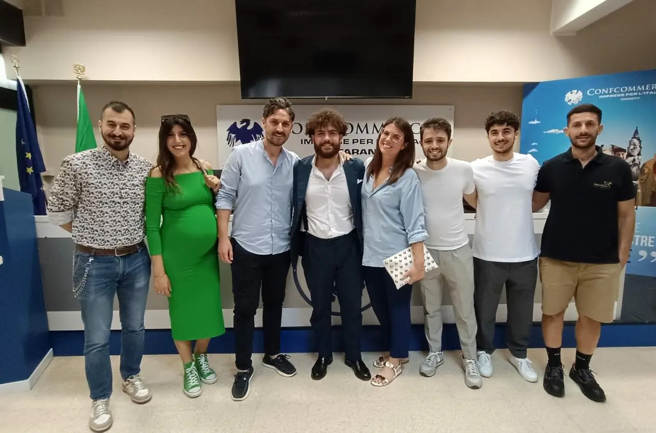 Il nuovo direttivo ‘Giovani Imprenditori di Confcommercio Taranto’