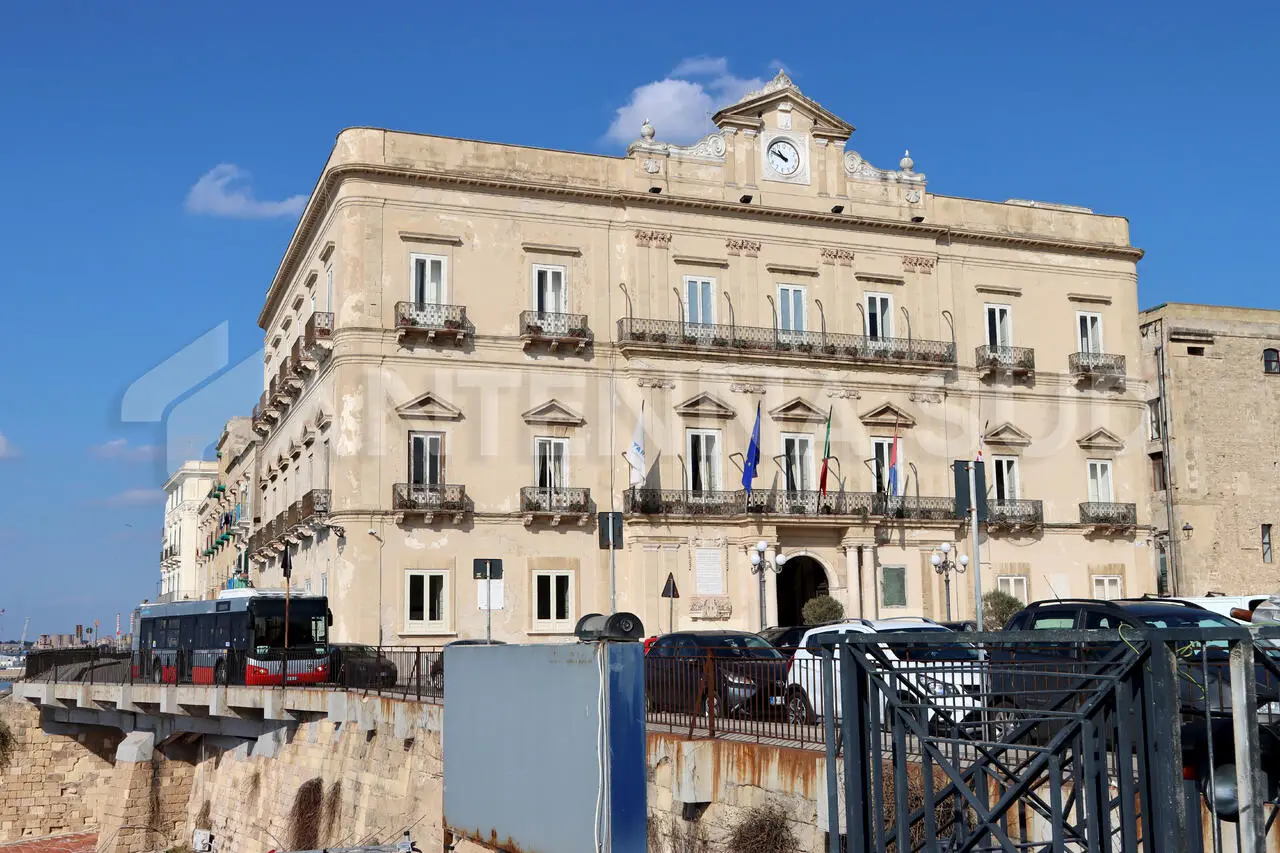 Palazzo di Città - Municipio (foto Todaro/AntennaSud)