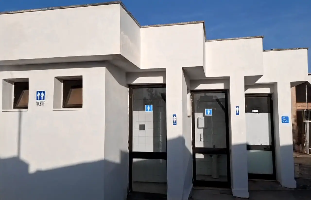 Riqualificati i bagni del cimiteri comunali di Taranto