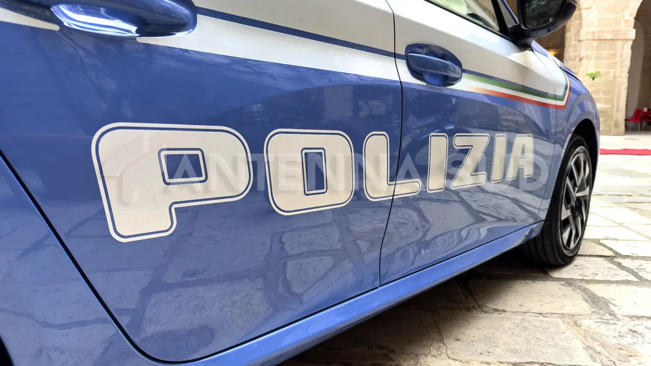 Polizia (foto Todaro/AntennaSud)