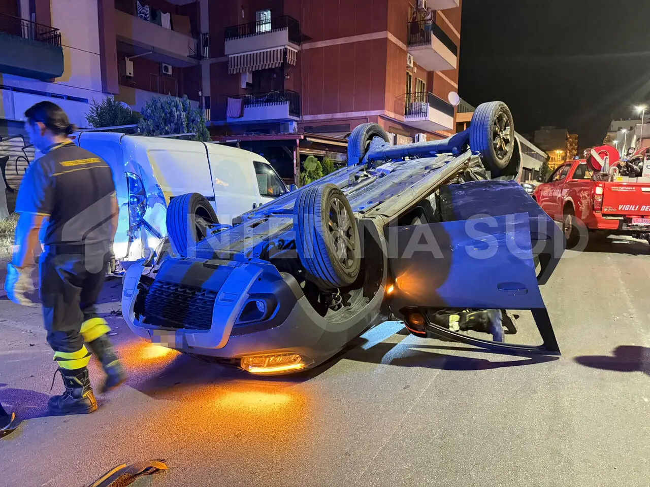Incidente stradale a Taranto (foto Francesco Manfuso)