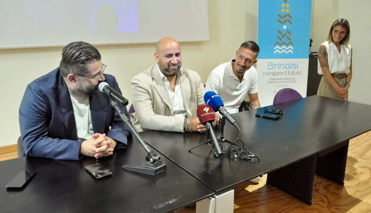 Da sx: Emanuele Righi, Damiano Pozzessere, Andrea Saraniti, Caterina Cerino (addetta stampa)