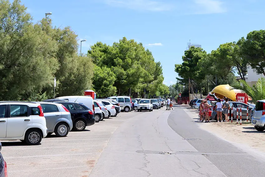 Viale del Tramonto a San Vito (foto Massimo Todaro)